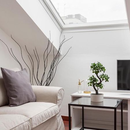 2 Bedroom 2 Bathroom Apt - Duomo 2 밀라노 외부 사진