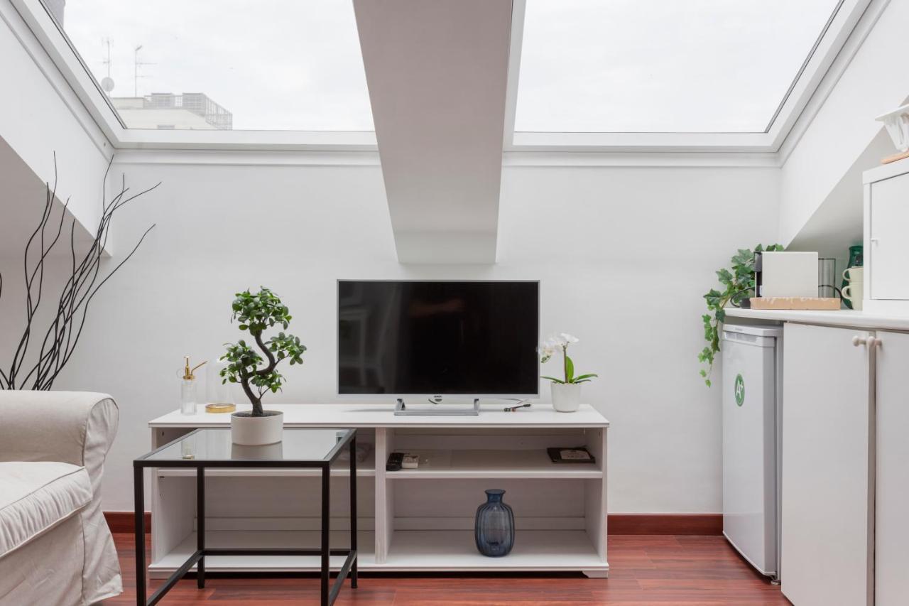 2 Bedroom 2 Bathroom Apt - Duomo 2 밀라노 외부 사진